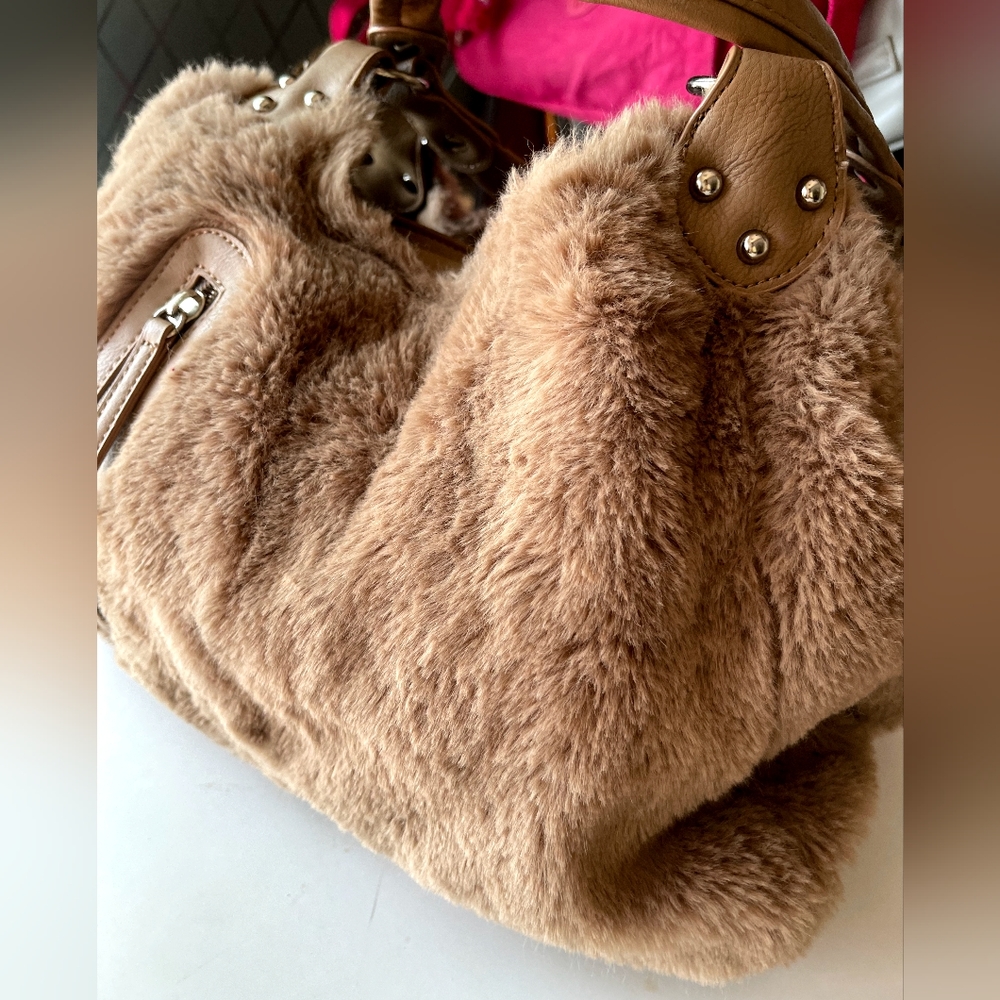 Authentic imported closhhi fur puffy bag rare one - Picture 7 of 11